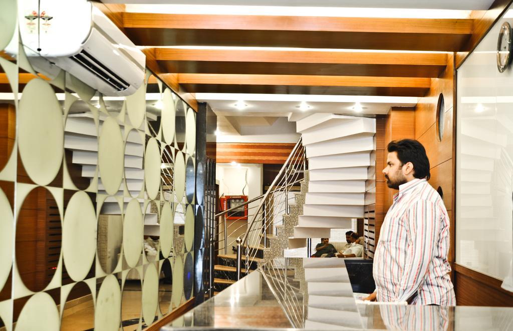 Hotel Vanson Villa - Near Connaught Place Nova Deli Exterior foto