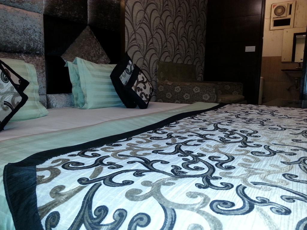 Hotel Vanson Villa - Near Connaught Place Nova Deli Quarto foto